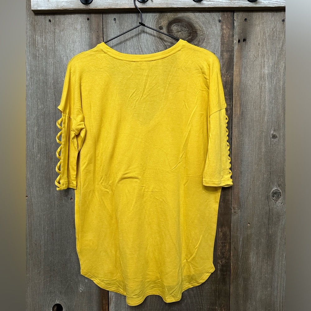 Express One Eleven Lace-up Sleeve London Tee in Yellow Size Small Women’s - Picture 4 of 14